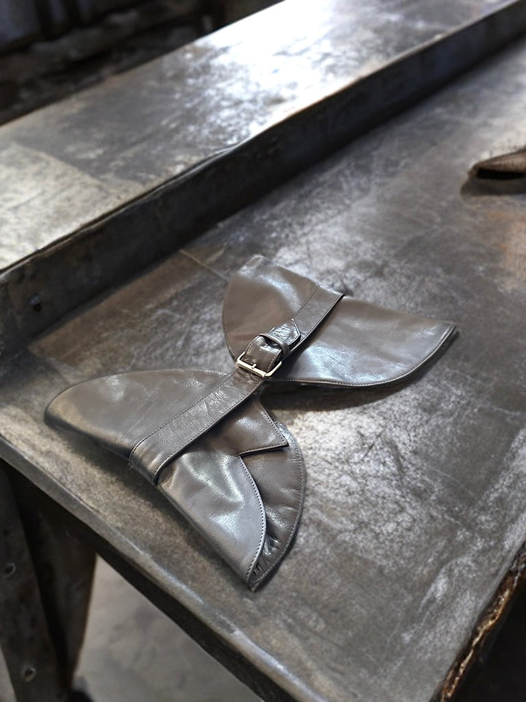 LEATHER CORSET SHADE